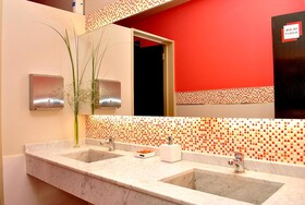 Kube Apartments