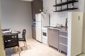 Midhouse Smart Flat
