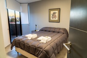 Midhouse Smart Flat