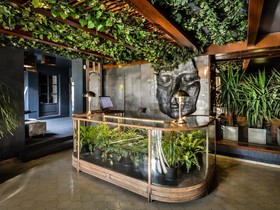 Onas Hostel & Suites