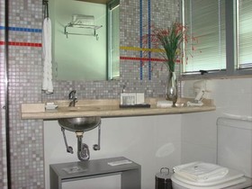 Zoom Apartments