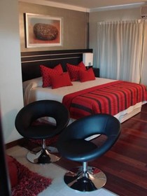 Zoom Apartments