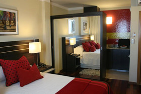 Zoom Apartments