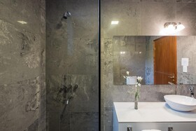 Calina Hotel