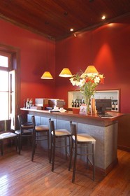 Club Tapiz Hotel & Resto