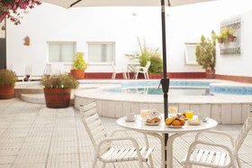 Hotel Carolla Gold
