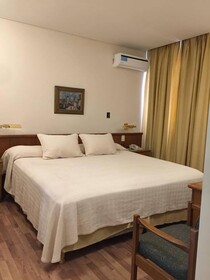 Hotel Cervantes