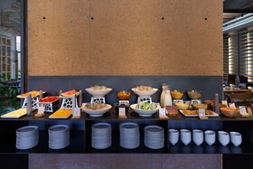 Mendoza Hotel, Curio Collection by Hilton