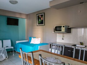 Paradise Apartments