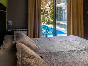 Paradise Apartments