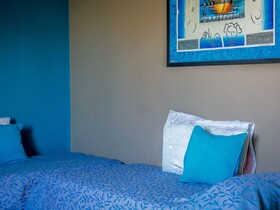 Paradise Apartments