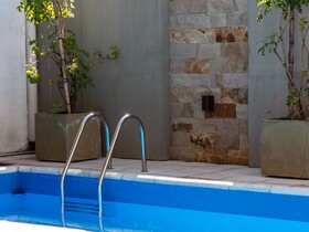 Paradise Apartments