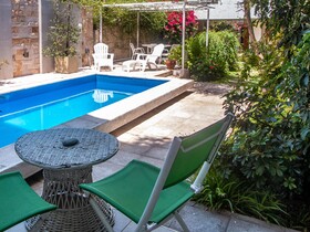 Paradise Apartments