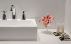 Portal Plaza Suites