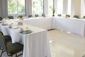 Portal Plaza Suites