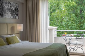 Portal Plaza Suites