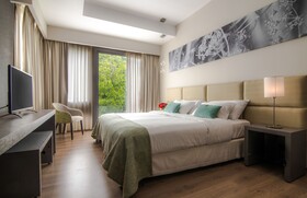 Portal Plaza Suites