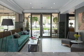 Portal Plaza Suites