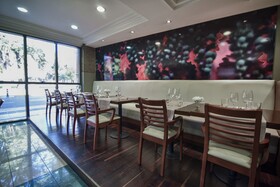 Portal Plaza Suites