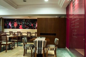 Portal Plaza Suites