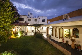 Posada De Rosas