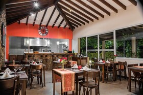 Villa Mansa, Wine Hotel & Spa