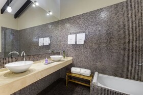 Villa Mansa, Wine Hotel & Spa