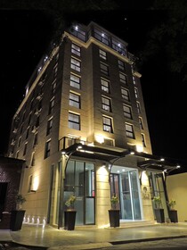Premium Tower Suites