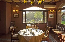 La Casa de la Bodega - Wine Boutique