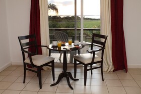 Brisas del Lago Apart and Hotel