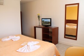 Brisas del Lago Apart and Hotel