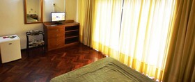 Alexander Hotel