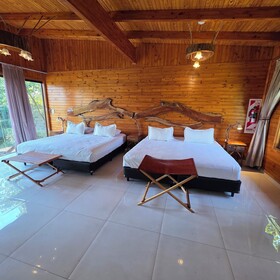 Tupa Lodge