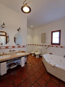 Iraola Hotel Boutique