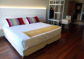 Roomie Salta by DOT Suites