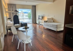 Roomie Salta by DOT Suites