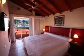 Marina House Cabañas