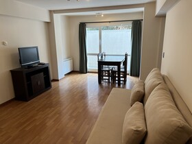Ari Aparts 460