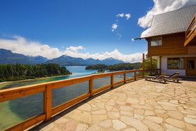 Hostería Isla Victoria Lodge
