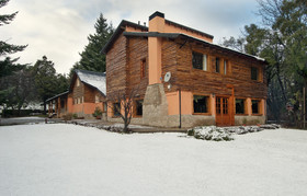 Lago Gutierrez Lodge