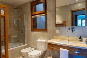 Suites Del Lago