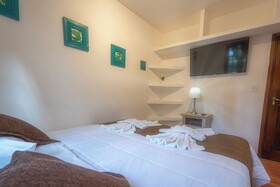 Apart E Hosteria La Fontaine-San Martin