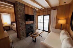 El Refugio Ski & Summer Lodge