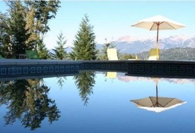 Casa del Bosque Aparts & Suites