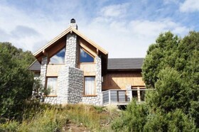 Las Morillas Huemul Lodge