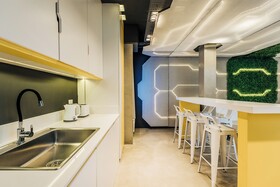 Underground Capsule