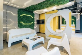 Underground Capsule