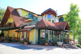 Thermenhof PuchasPLUS Loipersdorf