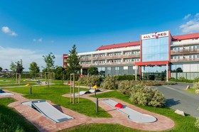 All in Red Thermenhotel