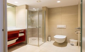 All in Red Thermenhotel